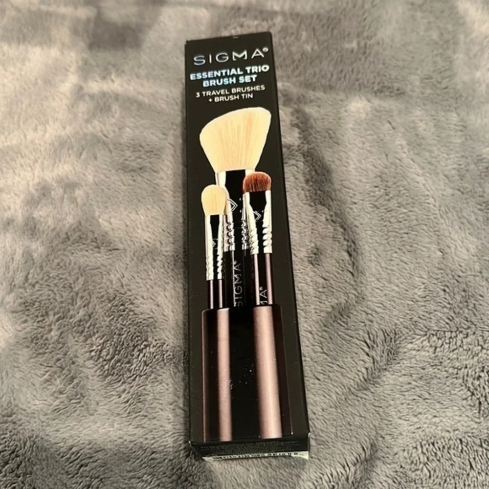 Sigma essential Trio Brush set!  NEW!!